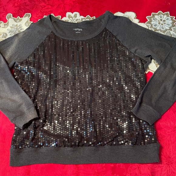 New York & Company Tops - CLOSET CLOSING SALE Sequin Jersey